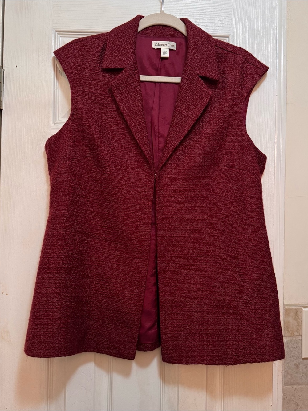 Coldwater Creek Women's Deep Burgundy Sleeveless Textured Vest